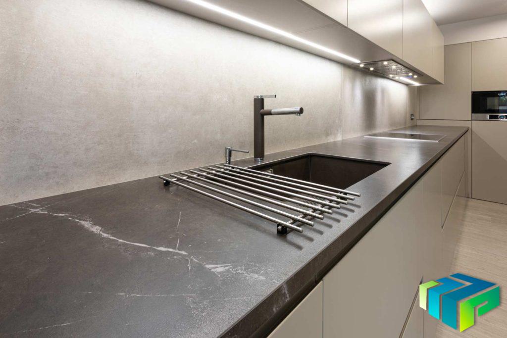 MEZCLA-DE-ESTILOS-EN-COCINA-COVERLAM-TOP-1024x683